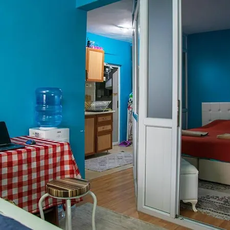 Apartment Small 1+1 House In Center / Uskudar Istanbul